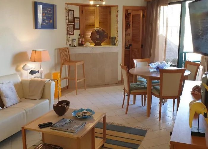 Marina Extraordinary 70 M2 T1, Marina 200m , 300m * Vilamoura