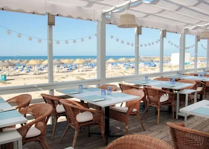 Marina Extraordinary 70 M2 T1, Marina 200m , 300m شقة *